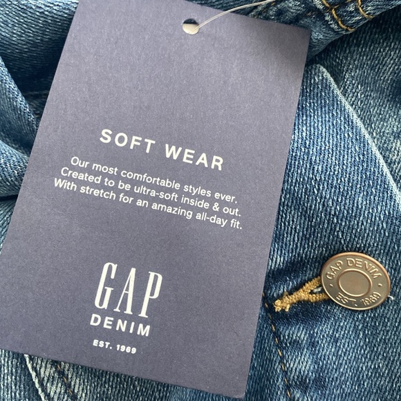 Gap Denim Jean Jacket. NWT - Picture 9 of 11